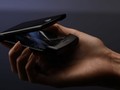 Điện thoại thông minh màn hình gập Motorola Razr. Ảnh: PhoneArena