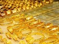 Giá vàng hôm nay 19/5: Vàng thế giới 'tụt sâu'