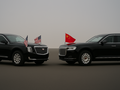 Hai mẫu limousine bọc thép chở Tổng thống Mỹ và Chủ tịch Trung Quốc hiện đại thế nào?