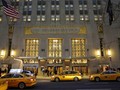 Khách sạn Waldorf–Astoria New York đang bị Tập đoàn HNA của Trung Quốc rao bán