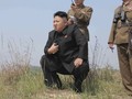Nhà lãnh đạo Kim Jong Un  tham quan và chỉ đạo vụ bắn thử vũ khí mới. 