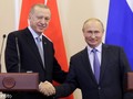 Tổng thống Nga Putin và Tổng thống Thổ Nhĩ Kỳ Erdogan vui mừng bắt tay nhau sau khi thỏa thuận Sochi Nga - Thổ Nhĩ Kỳ về Syria được ký kết