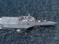 Ngày 25/1,Hải quân Mỹ đã cho tàu chiến đấu biển gần USS Montgomery vào gần các đảo nhân tạo Trung Quốc bồi đắp trái phép ở quần đảo Trường Sa thuộc chủ quyền Việt Nam (Ảnh: The Japan Times).