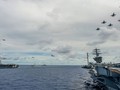 Hai cụm tác chiến tàu sân bay Nimitz và Ronald Reagan trong tháng 7 đã nhiều lần vào Biển Đông để bày tỏ thái độ với Trung Quốc (Ảnh: Đa Chiều).
