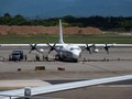 Chiếc C-130 của Không quân Mỹ từ Philippines hạ cánh xuống sân bay Đào Viên trưa 19/7 (Ảnh: CNA).