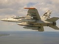 Máy bay F/A18 “Super Hornet” phóng thử nghiệm thành công tên lửa chống bức xạ tầm xa AARGM-ER (Ảnh: US Navy).