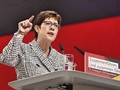Bà Annegret Kramp-Karrenbauer , Bộ trưởng Quốc phòng Đức (Ảnh: Deutsche Welle).