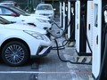 Giá dịch vụ sạc và giá điện tăng đang ảnh hưởng đến sự phát triển của ngành xe ô tô điện ở Trung Quốc (Ảnh: Hk01).