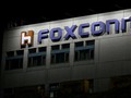 Logo của Foxconn bên ngoài tòa nhà công ty ở Đài Bắc, Đài Loan, ngày 10/11/2022. REUTERS/Ann Wang//