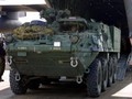 Xe thiết giáp Stryker do Mỹ sản xuất đã tập kết ở Đức, chuẩn bị chuyển giao cho Ukraine. Ảnh TopWar