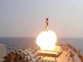 Tên lửa hành trình BrahMos phóng thành công từ chiến hạm Hải quân Ấn Độ trên Biển Ả Rập ngày 5/3/ 2023. Ảnh: PTI