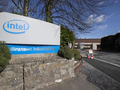 Nhà máy của Intel tại Collinstown Park, Leixlip, Ireland (Ảnh: Collins)
