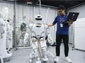 Robot hình người Walker X tại một công ty khoa học công nghệ ở Thâm Quyến. Ảnh: Xinhua.