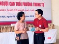 Người cao tuổi xin được GS.TS. Tạ Thành Văn – Hiệu trưởng Trường Đại học Y Hà Nội - trực tiếp tư vấn