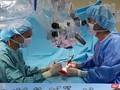 Các bác sĩ Khoa Nam học (BV Đại học Y Hà Nội) phẫu thuật cho một "quý ông"