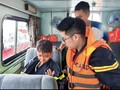 Bé 10 tuổi thoát nạn vụ lật tàu ở Hạ Long được chăm sóc, theo dõi tâm lý lâu dài