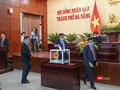 Đại biểu HĐND TP Đà Nẵng khoá X bỏ phiếu bầu Chủ tịch HĐND TP và Chủ tịch UBND TP Đà Nẵng nhiệm kỳ 2021-2026