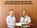 Ngày 4/8, Ban quản lý bán đảo Sơn Trà và các bãi biển du lịch Đà Nẵng đã biểu dương, khen thưởng anh Phan Thanh Trinh, Tổ trưởng Tổ công tác số 2 và anh Phạm Nhữ Đông, nhân viên cùng tổ thuộc Đội quản lý trật tự du lịch biển, vì đã có hành động kịp thời, hỗ trợ du khách người Úc tìm lại tài sản thất lạc tại biển Cửa Đại, Hội An.