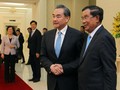 Ngoại trưởng Trung Quốc Vương Nghị đã bay sang Campuchia gặp ông Hunsen và khoe rằng đạt đồng thuận về Biển Đông