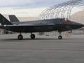 Tiêm kích đa nhiệm thế hệ 5 F-35B Lightning II thuộc phi đội (VMFA) -121 triển khai sẵn sàng chiến đấu