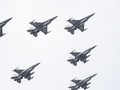 Máy bay chiến đấu F-16 NATO trong cuộc duyệt binh ở Warsaw © Getty Images / NurPhoto