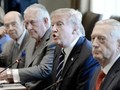 Tổng thống Mỹ Donald Trump và các quan chức cấp cao Nhà Trắng như Ngoại trưởng Rex Tillerson và Bộ trưởng Quốc phòng James Mattis. Ảnh: UPI