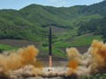 Ngày 4/7/2017, Triều Tiên phóng tên lửa đạn đạo xuyên lục địa Hwasong-14. Ảnh: KCNA.