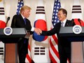 Tổng thống Mỹ Donald Trump và Tổng thống Hàn Quốc Moon Jae-in trong cuộc họp báo chung ngày 7/11/2017. Ảnh: Zaobao.