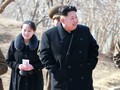 Cô Kim Yo jong trong một chuyến công tác cùng ông Kim Jong un