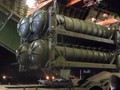 Nga công bố hình ảnh bốc dỡ tổ hợp tên lửa S-300 chuyển giao cho đồng minh Syria