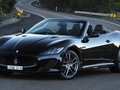 Maserati GranCabrio Sport có đủ chỗ cho bốn người lớn. 