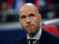 Erik ten Hag phải nhanh chóng vực dậy một MU đang rệu rạo. Ảnh AP.