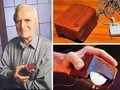 Douglas Engelbart, một kĩ sư người Mỹ đã nộp một sáng chế mà sau này được coi là con chuột máy tính đầu tiên trên thế giới