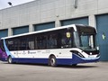 Chiếc xe buýt không người lái của Anh dài 11,5m - Ảnh: Stagecoach Manchester