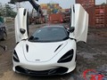 Siêu xe McLaren 720S thứ 7 về Việt Nam là phiên bản mui trần đầu tiên, trước đó là 6 bản mui cứng