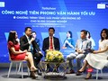 Các diễn giả tham gia buổi tọa đàm và sự kiện công bố chương trình tặng giải pháp văn phòng số cho 10.000 doanh nghiệp 