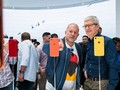 Jony Ive và Tim Cook