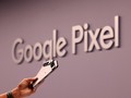 Bộ đôi Google Pixel 10. Ảnh: Reuters