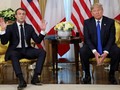 Tổng thống Pháp Emmanuel Macron gặp Tổng thống Mỹ Donald Trump trước thềm Hội nghị thượng đỉnh NATO ở Watford (Anh) ngày 3/12 (Ảnh: Reuters)