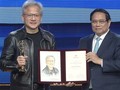 Thủ tướng Phạm Minh Chính trao giải thưởng chính VinFuture cho giáo sư Jensen Huang, Chủ tịch hãng công nghệ NVIDIA 