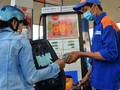 Do giá xăng E5 rẻ hơn xăng A92 không đáng kể nên chưa hấp dẫn người tiêu dùng Ảnh: TẤN THẠNH