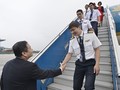 Đại diện VNA chào đón tổ bay và máy bay A350 thứ 5 của Hãng.