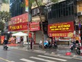 "Phố vàng" Trần Nhân Tông (Hà Nội) thưa người, không còn cảnh chen chúc xếp hàng