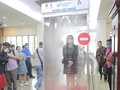 Ra mắt buồng khử khuẩn toàn thân tại TP.HCM (Ảnh: Thành đoàn TP.HCM)