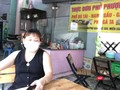 Bà Như Phượng, chủ quán Phở Phượng Huỳnh ở đường Phú Thuận (Quận 7), dự báo tình hình kinh doanh khó khả thi. Ảnh: HB