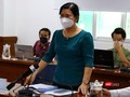 Chánh Văn phòng Sở Y tế TP.HCM Nguyễn Thị Huỳnh Mai trả lời về việc ngưng tiêm vắc xin Pfizer lô FK0112. Ảnh: Khang Minh