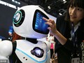 Robot trong một triển lãm về trí tuệ nhân tạo tại Bắc Kinh, Trung Quốc. Nguồn: China daily