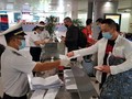 Kiểm dịch quốc tế cho người nhập cảnh tại sân bay Tân Sơn Nhất (Ảnh: M.T)
