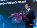 Ông Nguyễn Mạnh Hùng - Bộ trưởng Bộ Thông tin và Truyền thông, phát biểu tại Lễ trao giải Viet Solutions mùa giải 2021
