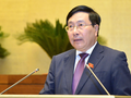 Phó Thủ tướng Phạm Bình Minh trả lời chất vấn.